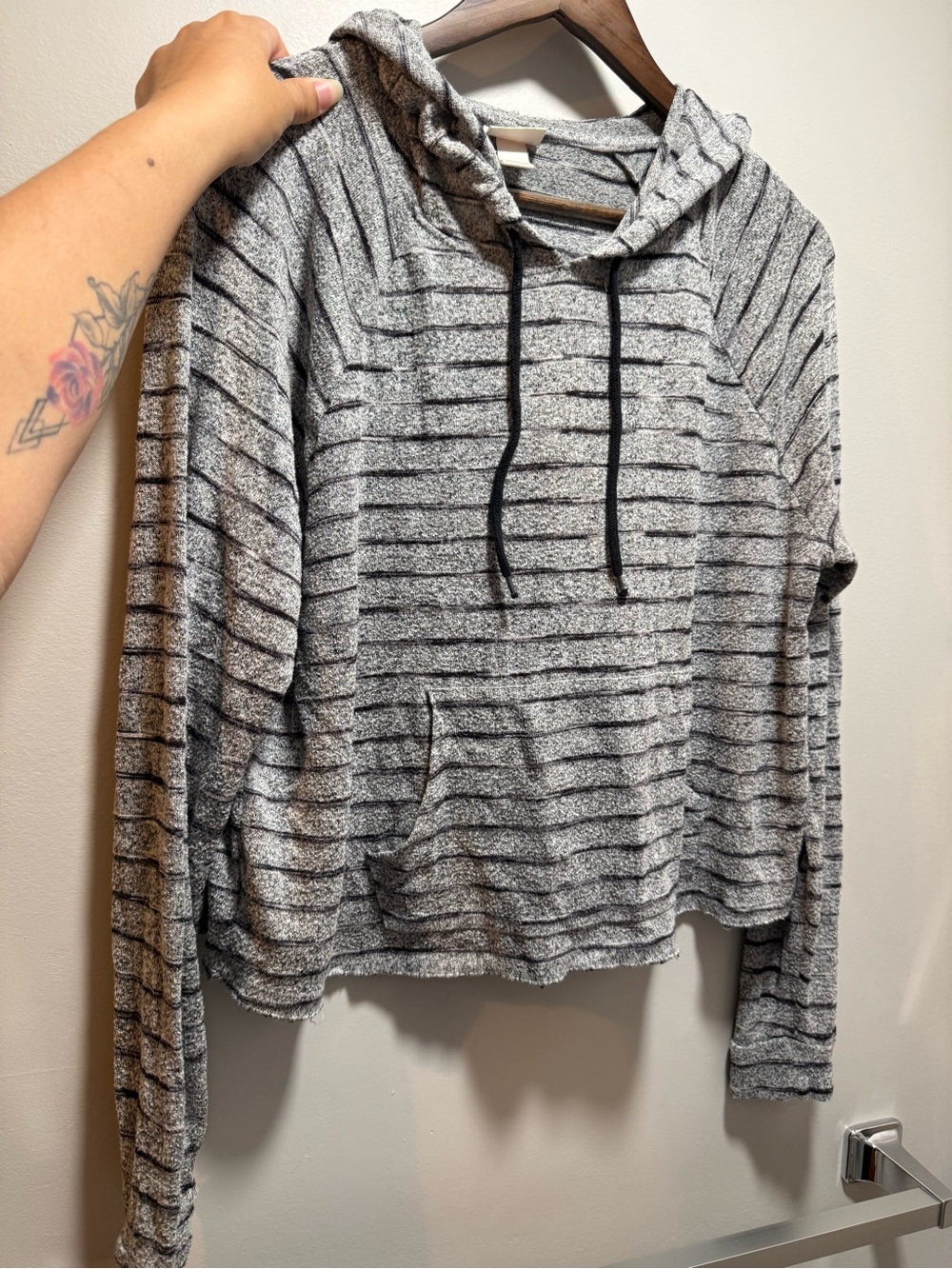 Mossimo Supply Co. Black Gray Striped Hooded Pullover Large